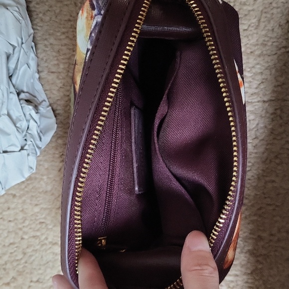 NWT! Floral Burgundy Dropp Kit/Toiletry Bag/Makeup Bag! - Picture 7 of 16